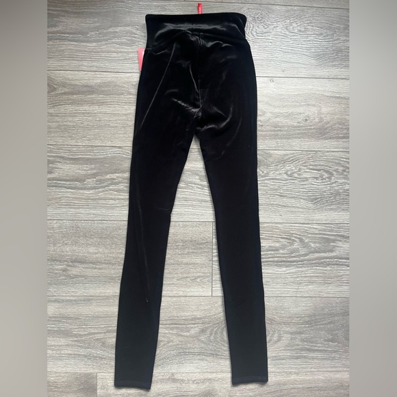 NEW SPANX Velvet Velour Black Soft Party Night Out Date Holiday Leggings Size XS - Picture 2 of 6
